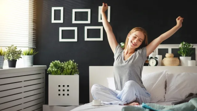 Як правильно прокидатися зранку?